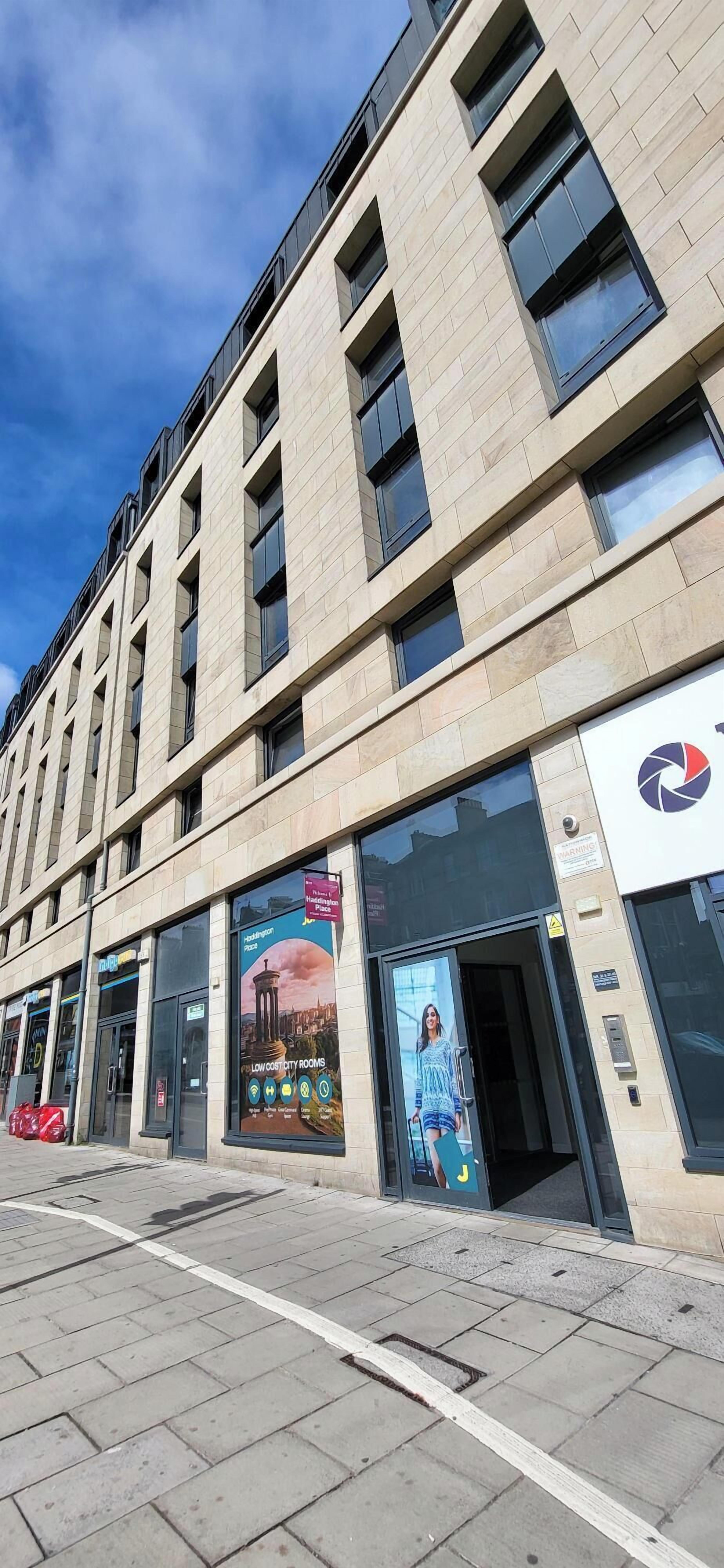 Joivy Affordable Edinburgh - Adults Only, Edinburgh